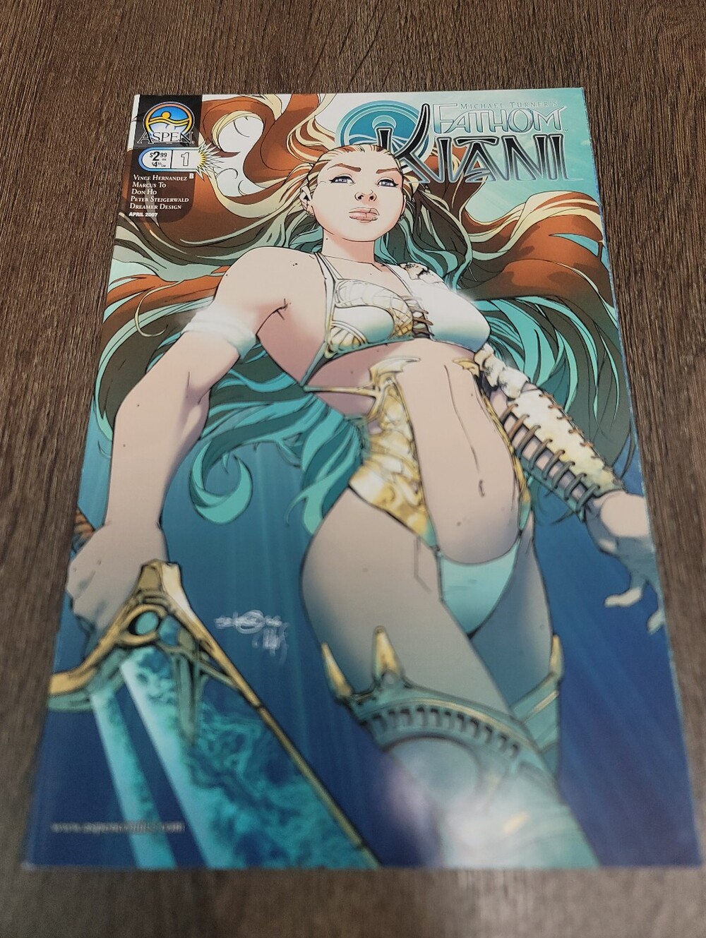 Michael Turner's Fathom Kiani #1 April 2007